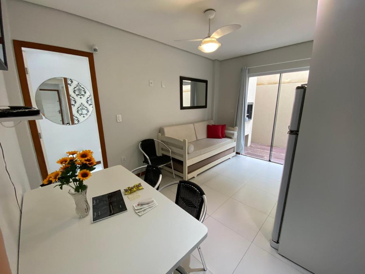 Parada Beach Apartamentos ฟลอเรียนอโปลิส ภายนอก รูปภาพ